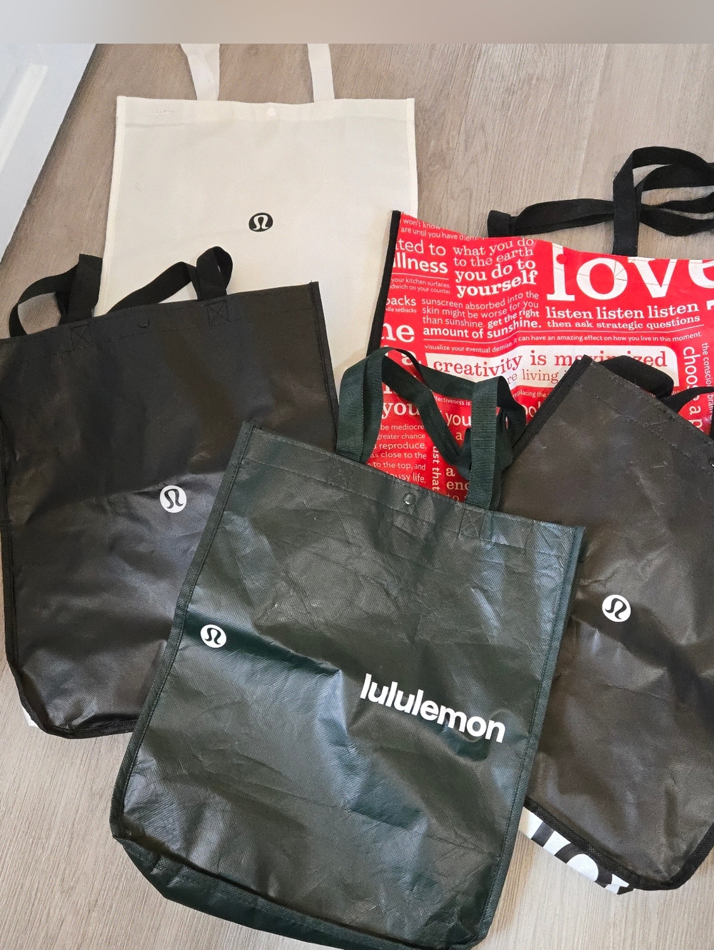 Lululemon Reusable Tote Bags, BUNDLE OF 5